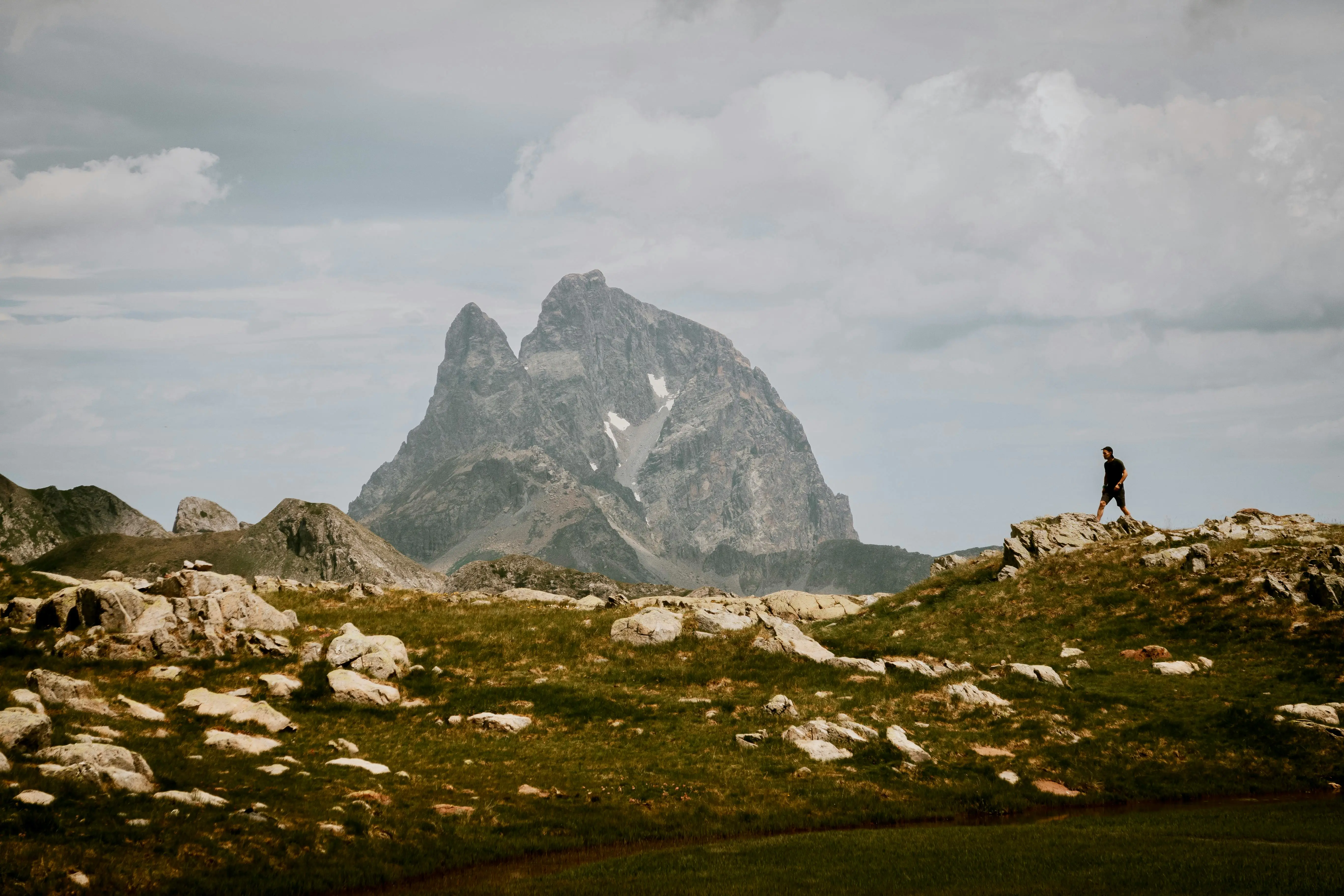 Rust 性能优化“巅峰之旅”：高级 Profiling 瓶颈剖析与极致调优