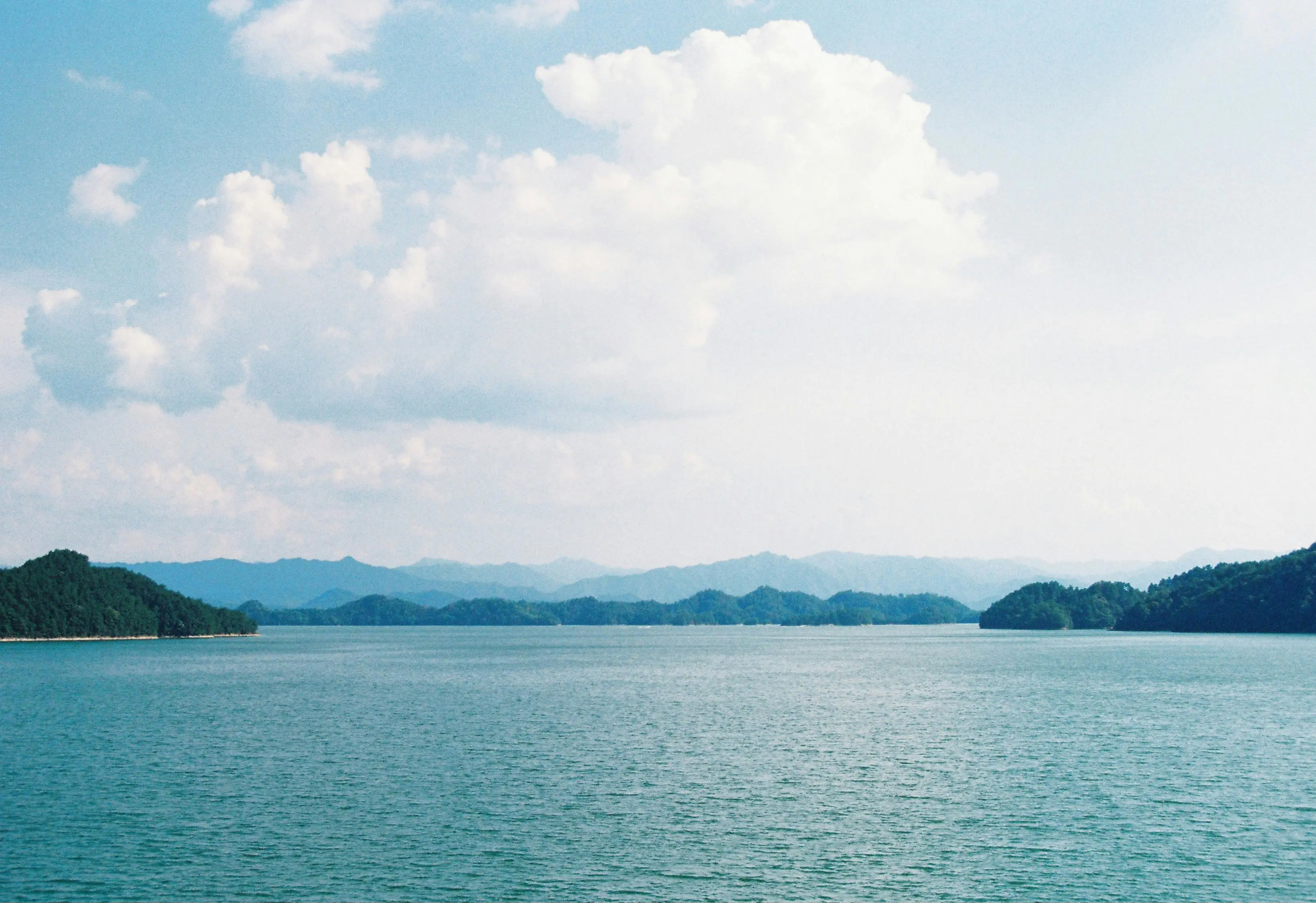 Rust 中的“时间守护者”：lru-rs LRU 缓存小白实战指南