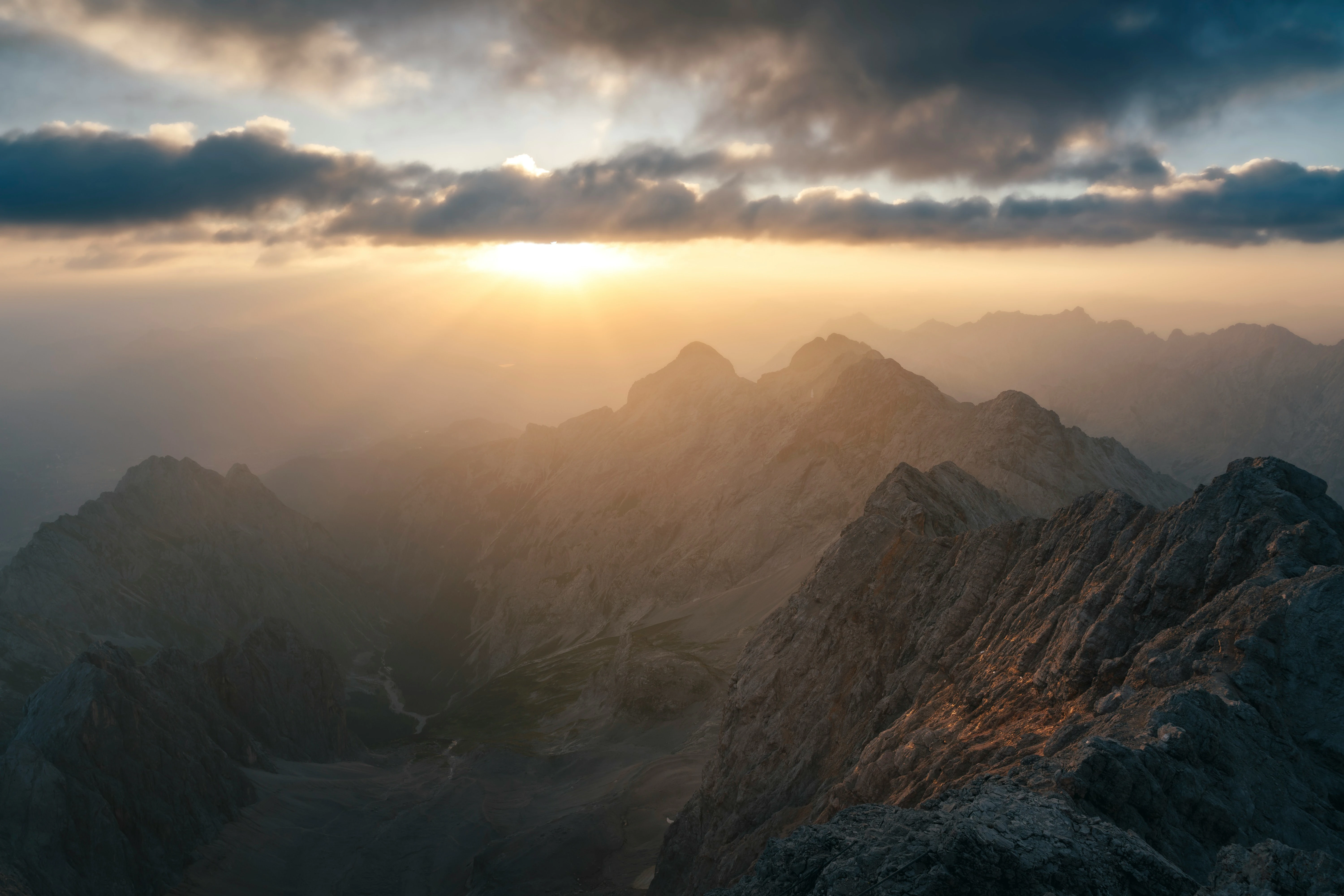 Rust DNS 守护者终极版：铸就永不陨落的解析之盾