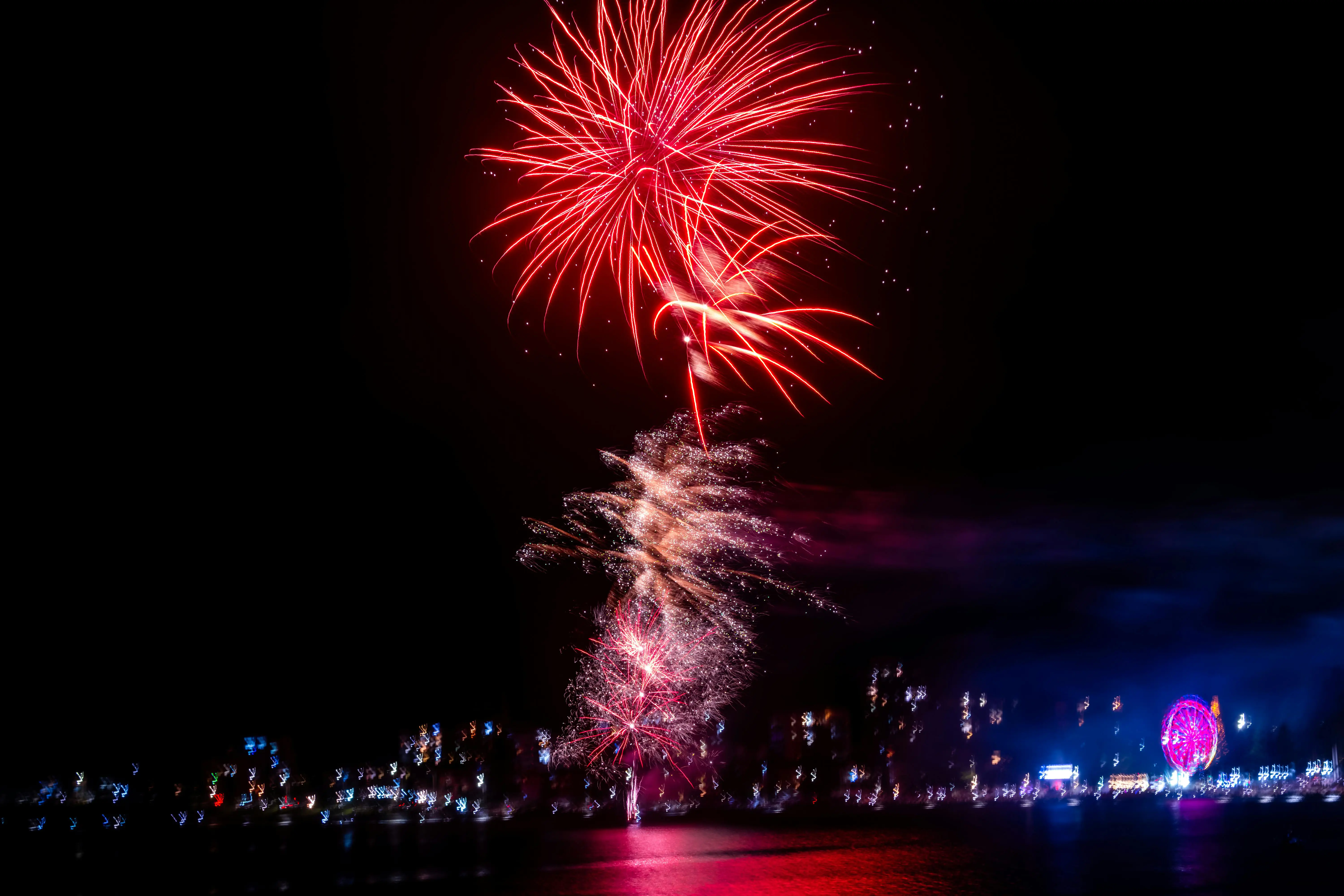 🦀 除夕守岁“码”上安：Rust 内存无忧，性能腾飞跃新年🧧 